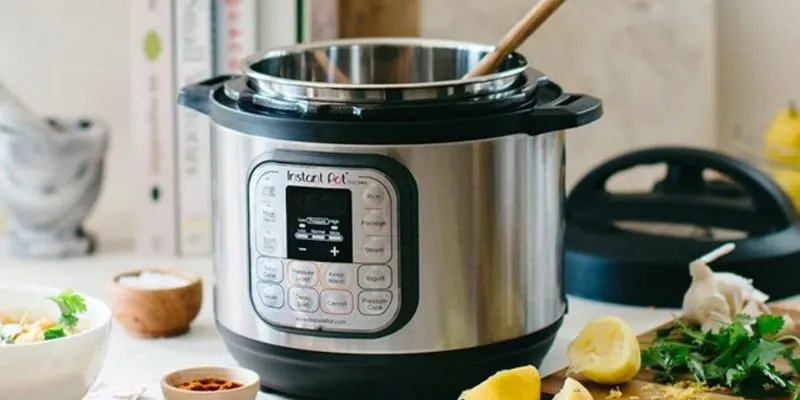 Nấu ăn với nồi áp suất và nồi chiên không dầu giúp giảm sức lực